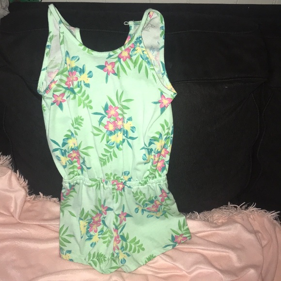 7/8 Girls romper - Picture 1 of 2